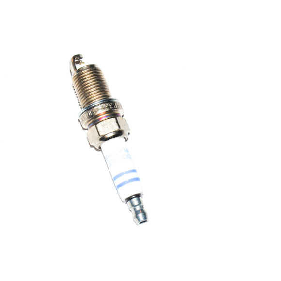 Świeca zapłonowa BMW E46 E65 E60 E87 E81 E90 316 318 540 550 740 750 650 118 120 320 - 12122158252