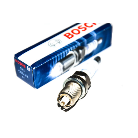 Świeca zapłonowa BMW E36 E34 E39 E38 520 523 528 728 316 318 320 325 328 - 12129063428