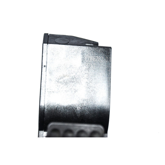 Moduł pedału gazu BMW E39 E46 E53 X5 z ręczna skrzynia biegów - 35426786282