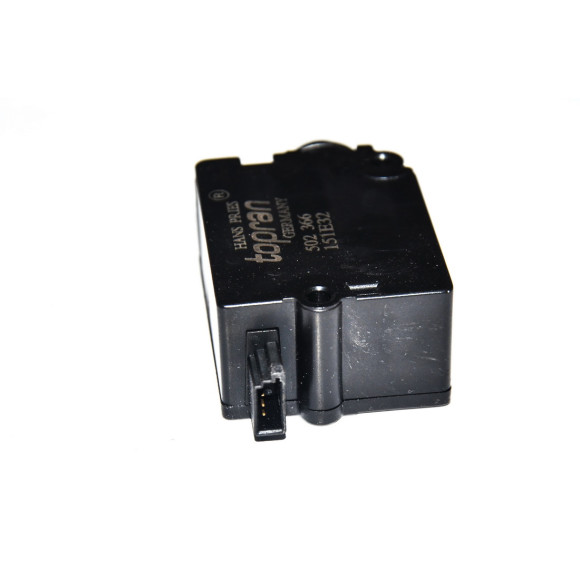 Siłownik pokrywy bagażnika BMW E39 523 520 525 528 530 540 535 - 67118368196