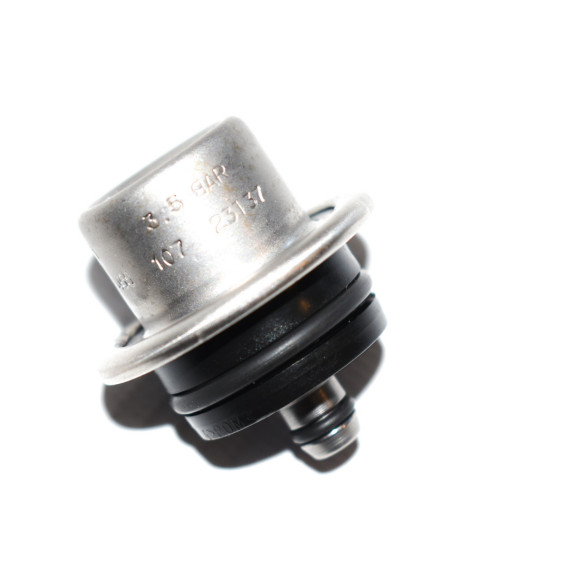 Regulator ciśnienia paliwa BMW K25 K26 K27 K28 K29 K41 - 13531465107