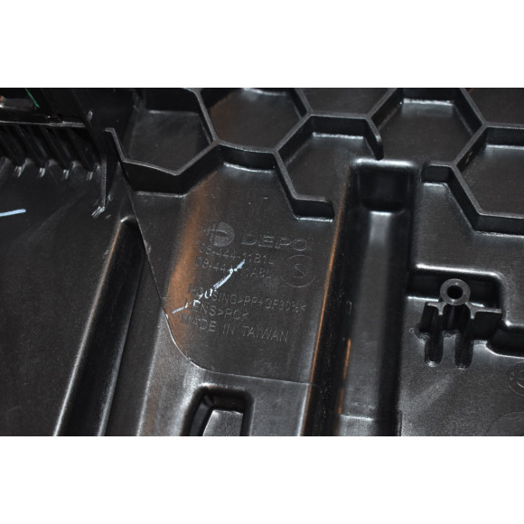 Reflektor przód lewy biksenon BMW F25 F26 X3 X4 - 63117401131