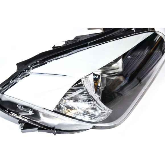 Reflektor prawy BMW E84 X1 18 20 23 25 28, produkowane do 07.2012r - 63112990002