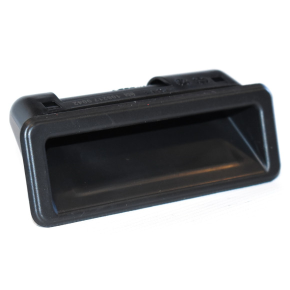 Przycisk tylnej klapy BMW E60 E61 E70 X5 E71 X6 E82 E84 X1 E90 E91 E92 E93 - 51247118158