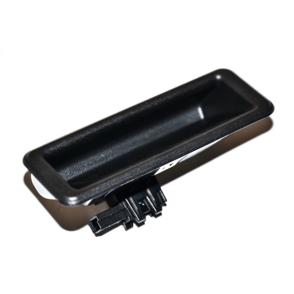 Przycisk mikroprzełącznik tylnej klapy BMW E60 E61 E70 X5 E71 X6 E82 E84 X1 E90 E91 E92 E93 - 51247118158