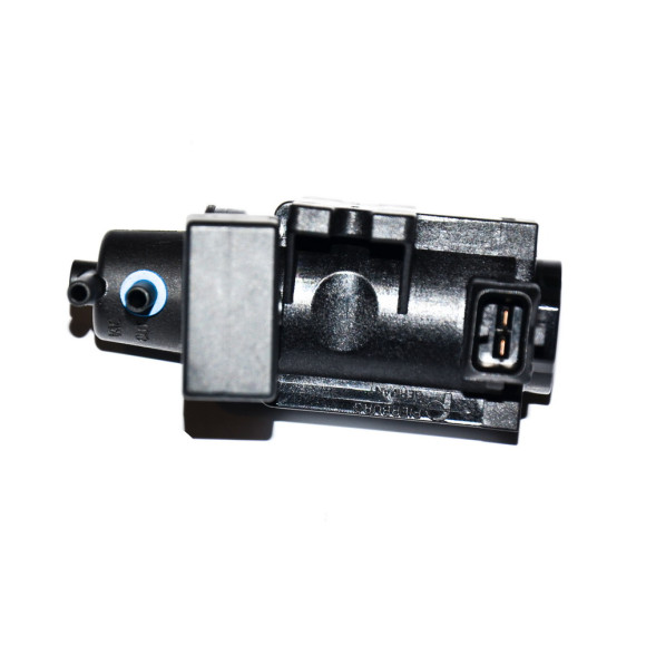 Przetwornik ciśnienia BMW E38 E39 E46 E87 E90 E53 X5 E70 E71 E83 E91 E92 E93 E65 E63 1,8d 2,0d 3,0d - 11747796634