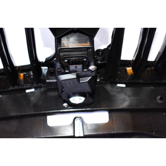 Przepustnica powietrza BMW G11 G12 725d 730dX 740dX 740i 750i 750iX - 51138091760