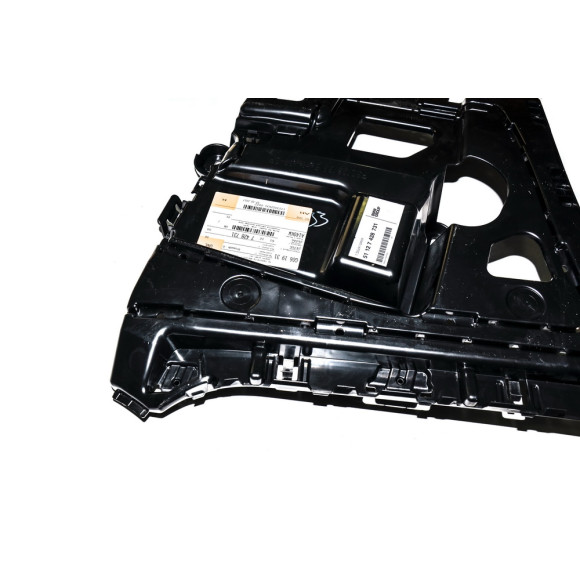 Prowadnica zderzaka tył lewa BMW F32 F33 F36 418 420 425 428 430 435 440 - 51127285561