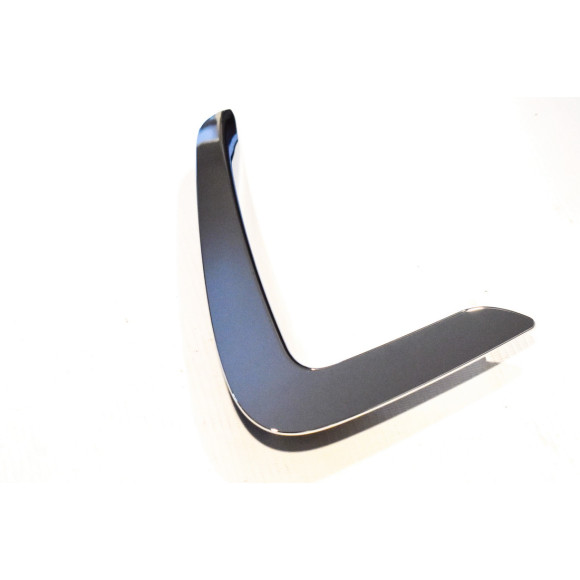 Prowadnica powietrza CHROM prawa BMW F32N F33N F36N - 51747465292