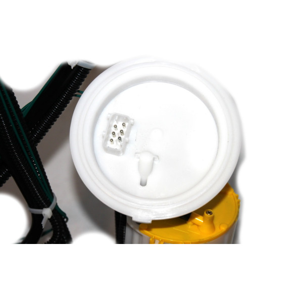 Pompa paliwa w zbiorniku BMW E60 E61 E63N E64N 520d 525d 530xd 530d 635d - 16117373472