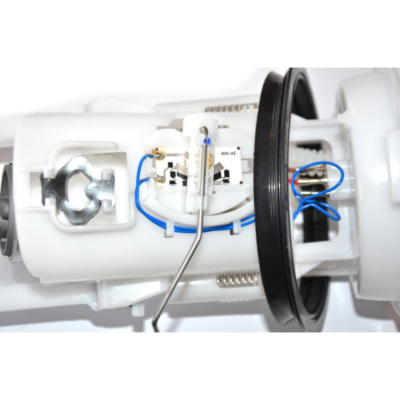 Pompa paliwa w zbiorniku BMW E46 316 318 320 323 325 330 - 16146766942