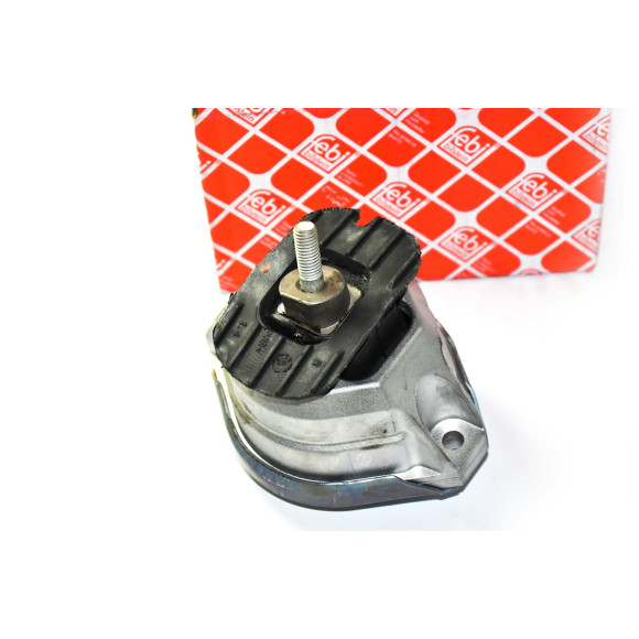 Poduszka silnika prawa BMW E60 E61 E63 525d 530d 535d 635d - 22116774620