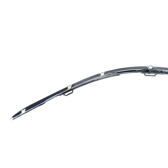 Listwa zderzaka przód prawa chrom BMW E65 E66 730 740 750 745 760- 51117135558