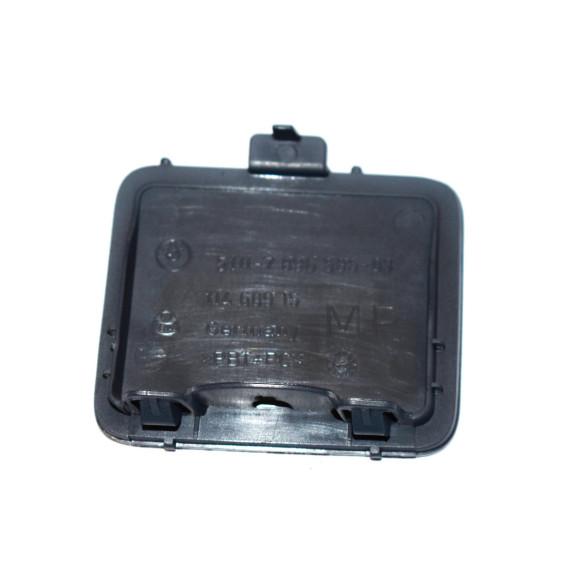 Zaślepka ucha holowniczego gruntowana BMW E60 E61 520 523 525 528 530 535 540 550 - 51117897210