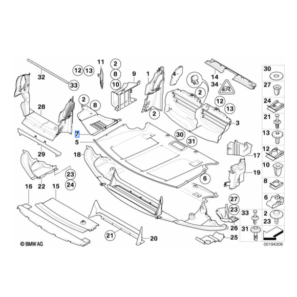 Osłona kanału powietrza dolna lewa BMW E60 E61 520 523 525 530 545 550 - 51717896607