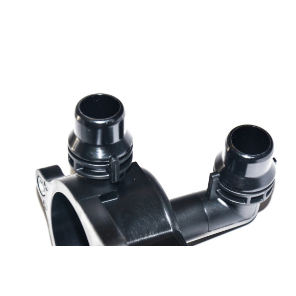 Obudowa termostatu BMW E46 E87 E81 E92 E93 E90 X3 E83 E84 X1 2,0i 316 318 320 116 118 120 N40 N42 N45 N46 - 11517572859