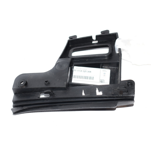 Mocowanie zderzaka przód prawe BMW E38 725tds 728i 730i 730d 735i 740d 740i 750i - 51118125308