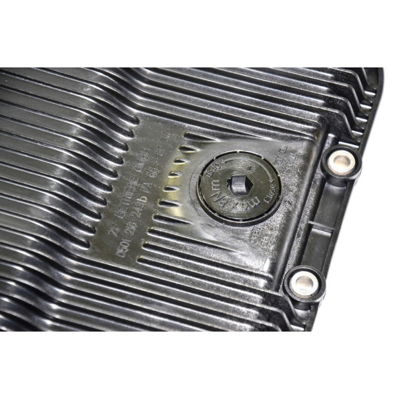 Miska filtr skrzyni automatycznej BMW E60 E65 E90 E61 E91 525 530 535 540 550 330 335 730 740 - 24152333903