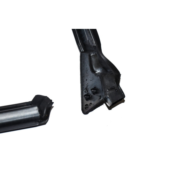 Uszczelka drzwi tył górna lewa BMW E39 sedan 520 523 525 528 530 535 540 M5 - 51220402747