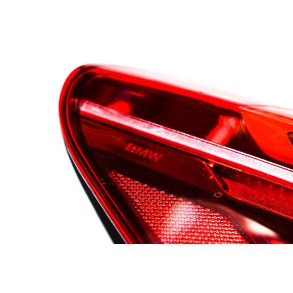 Lampa tył w błotniku lewa BMW F48 X1 16 18 20 25 - 63217488541