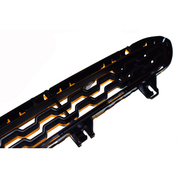 Kratka środkowa górna zderzaka przód BMW X3 X4 F25 F26 , Dla samochodów z Pakiet aerodynamiczny M - 51118056936