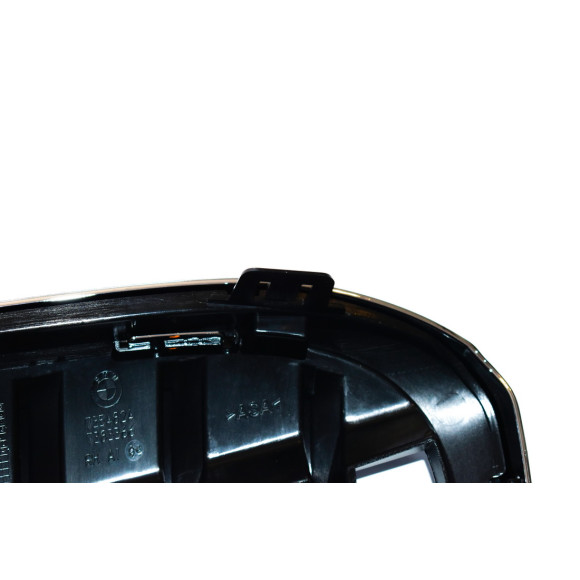 Kratka ozdobna prawa BMW F48 X1 16d 18dX 18d 18i 20dX 20d 20iX 20i 25dX 25iX 28iX - 51117383366