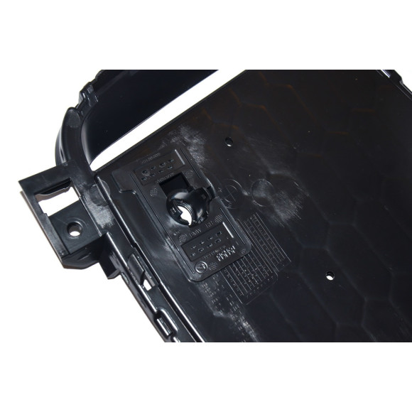 Kratka boczna zamknięta zderzaka przód prawa BMW F15 X5 25dX 28iX 30dX 35dX 35iX 40eX 40dX 50iX M50dX - 51118064636