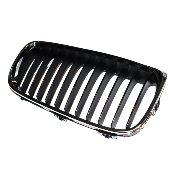 Kratka atrapa nerka ozdobna prawa BMW F45 F46 214 216 218 220 225 - 51137300544