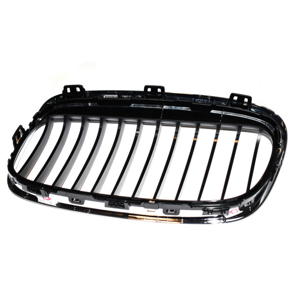 Kratka atrapa nerka ozdobna prawa BMW F45 F46 214 216 218 220 225 - 51137300544