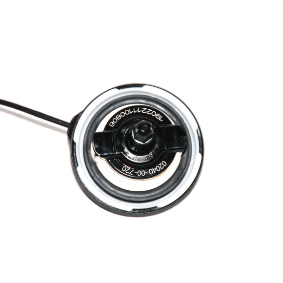 Korek wlewu paliwa BMW E60 E61 E63 E64 E70 E71 E83 E84 F01 F02 G14 G15 G16 G30 G31 G32 R55 R60 - 16117222392