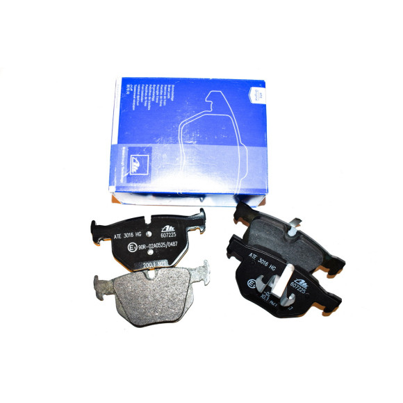 Klocki hamulcowe tył BMW E90 E91 E92 E93 E84 X1 320 325 330 335 - 34216791938