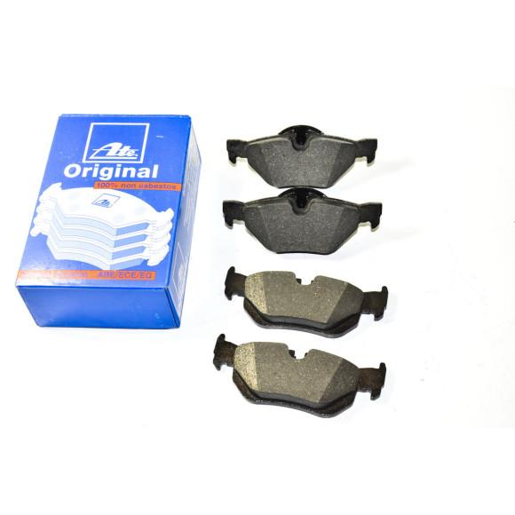 Klocki hamulcowe tył BMW E81 E87 E90 E91 E92 E93 X1 E84 116 118 120 123 130 125 128 316 318 320 323 325 328 - 34216774692