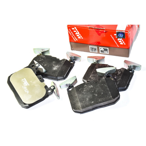 Klocki hamulcowe przód Performance BMW F30 F31 F32 F33 F34 F36 428i 435d 435i 328i 335i 340i - 34106859067