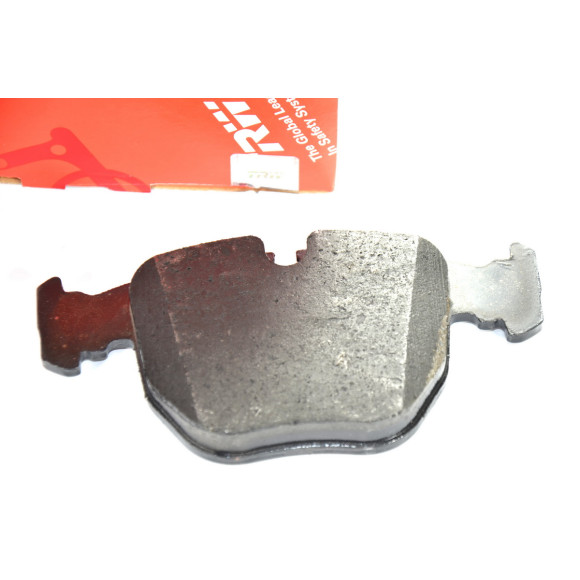 Klocki hamulcowe przód E39 530 540 525d 535 E38 735 740 X5 3,0 4,4 - 34116761252