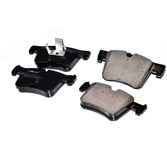 Klocki hamulcowe przód BMW F20 F21 F23 F30 F31 F34 F36 116 118 120 125 220 225 228 320 328 325 330 420 428 430 425 - 34106859181