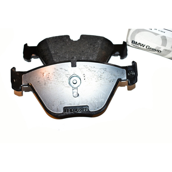 Klocki hamulcowe przód BMW E90 E91 E92 X1 325d 330i 330d 335i 335d - 34116794917