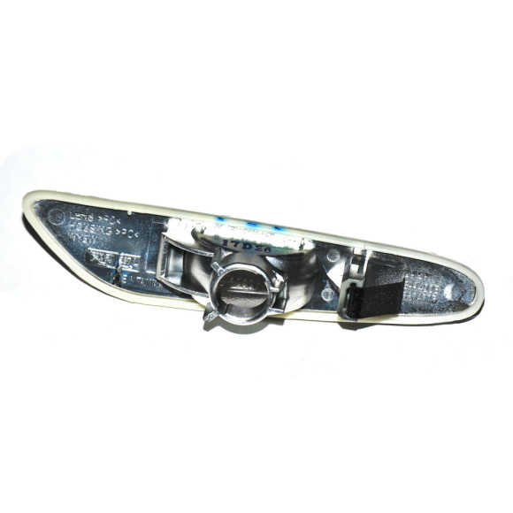 Kierunkowskaz boczny lewy BMW E87 E81 E88 E82 E84 X1 E90 E91 E92 E93 - 63137253325