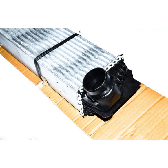 Intercooler chłodnica powietrza doładowującego BMW F01 F07 F10 F11 518d 520d 525d 530d 730d - 17517805629