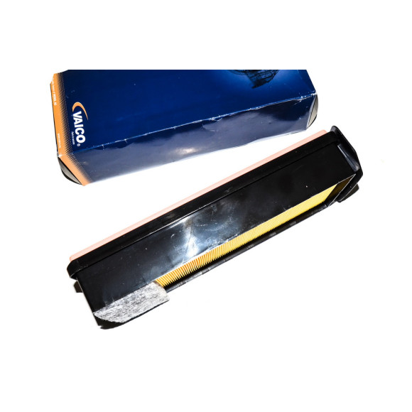 Filtr powietrza BMW E70N E71 F01N F07 F10 F11 F12 F15 F25 F30 F36  530d 535d 640d M550dX 30dX 40dX 35dX 330d 335d 430d 435d - 13