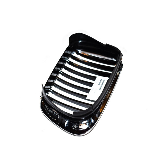 Nerka atrapa BMW prawa  BMW E46 316 318 320 323 325 328 330 prod. do 09/2001 - 51138208490