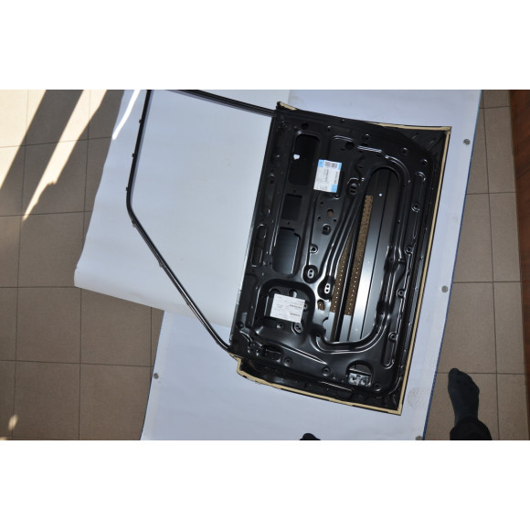 Drzwi przód prawe BMW E12 518 520 525 528 535 - 41511874970