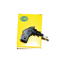 Czujnik temperatury powietrza dolotowego BMW E46 E60 E61 E63 E65 E70 E71 E83 E84 E87 E90 F01 F07 F10 F11 - 13627792203