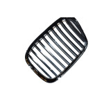 Atrapa E39 prawa 520 525 528 530 - 51137005838