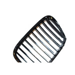 Atrapa E39 prawa 520 525 528 530 - 51137005838