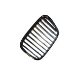 Atrapa E39 prawa 520 525 528 530 - 51137005838