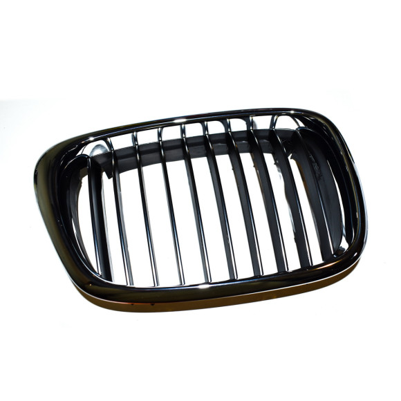 Atrapa nerka prawa BMW E39 535i 540i M5 po 2000r. - 51132497262