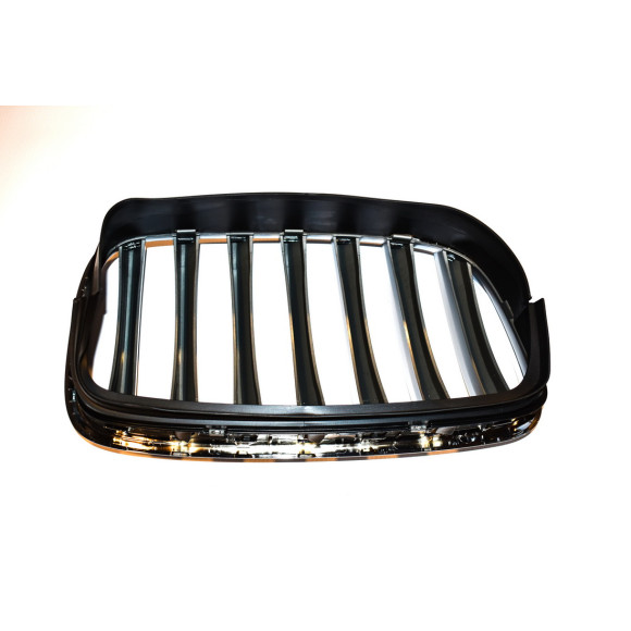 Atrapa nerka lewa titan BMW E70 E71 E70N E72 X5 X6 30dX 40dX 35dX 35iX 50iX M - 51137185223