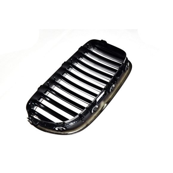 Atrapa nerka grill czarna lewa BMW F10 F11 M PERFORMANCE 518 520 523 525 528 530 535 550 - 51712165539