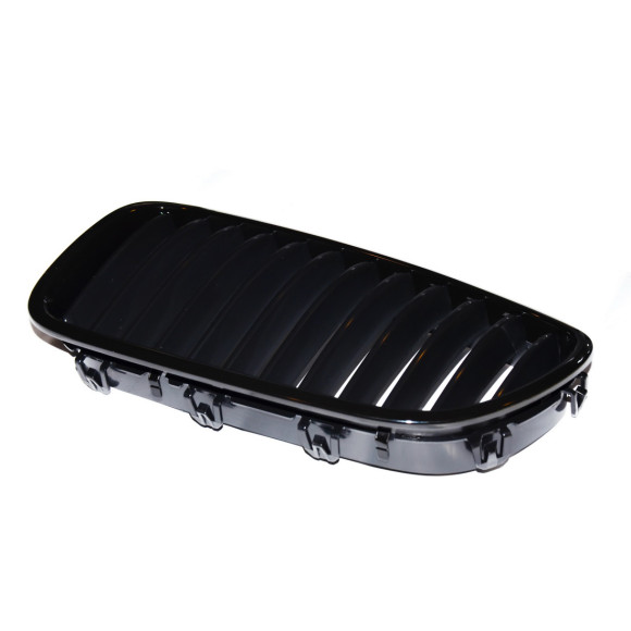 Atrapa nerka grill czarna lewa BMW F10 F11 M PERFORMANCE 518 520 523 525 528 530 535 550 - 51712165539