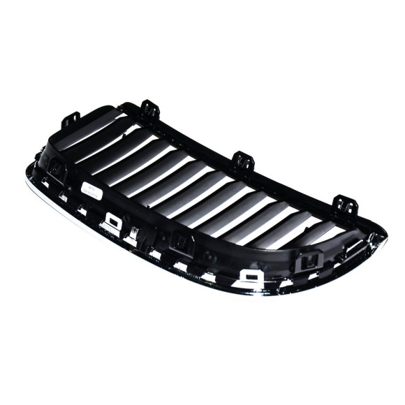 Atrapa nerka chromowana prawa BMW E90 E91 316 318 320 323 325 328 330 335 M3 - 51137120008